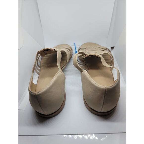 Eileen Fisher Rato Sandal in Honey Tumbled Nubuck - Picture 6 of 10